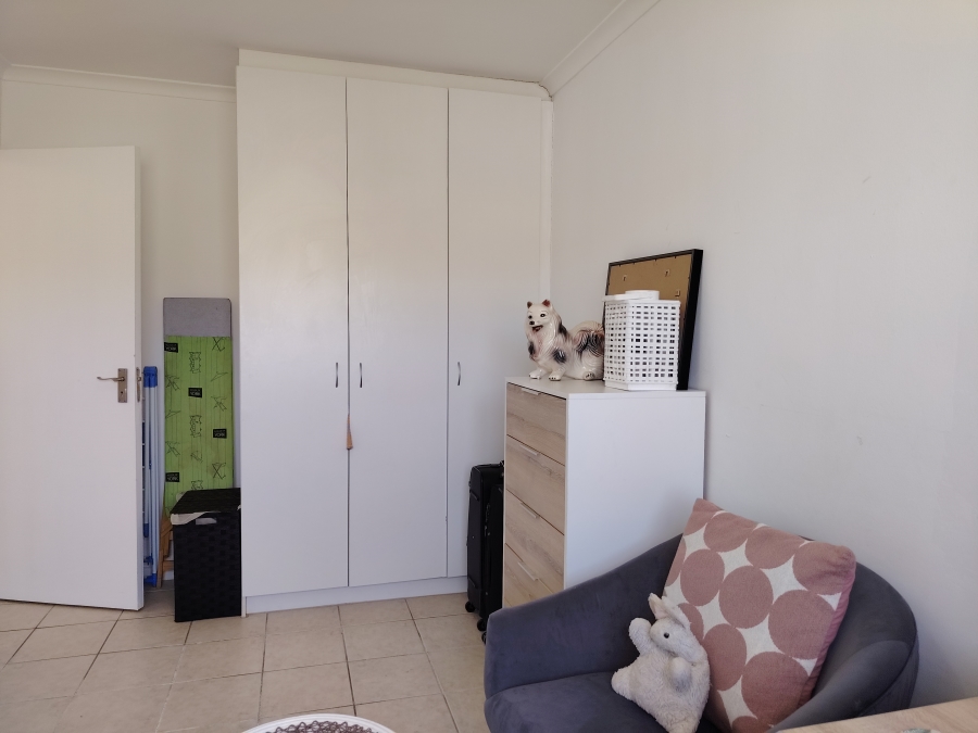To Let 2 Bedroom Property for Rent in Sir Lowrys Pass Village Western Cape